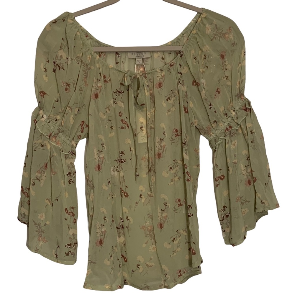 Status By Chenault - Women’s Floral Top Size S